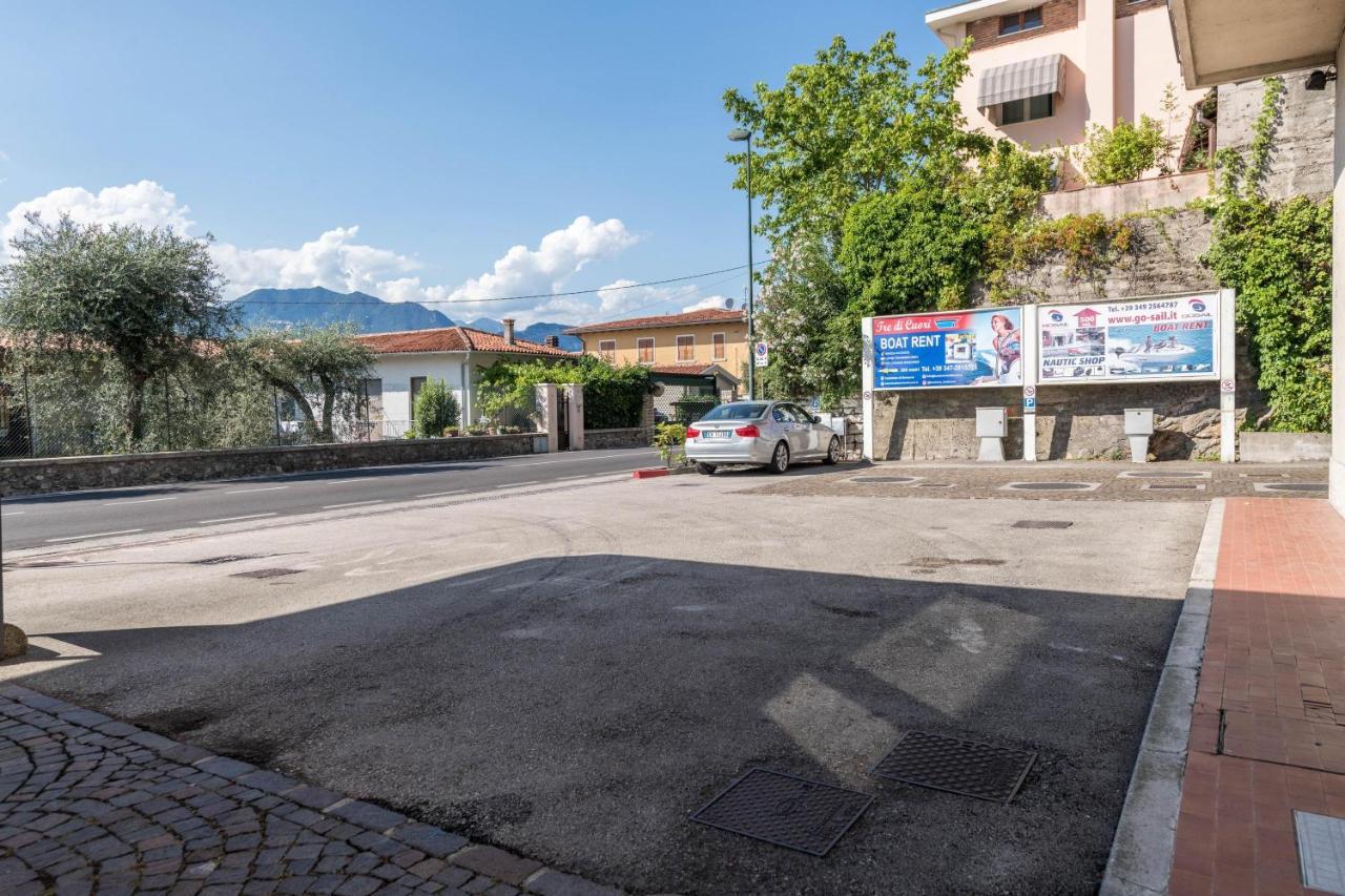 Lake View With Aircon - 5 Minutes From The Beach! Brenzone sul Garda Eksteriør billede
